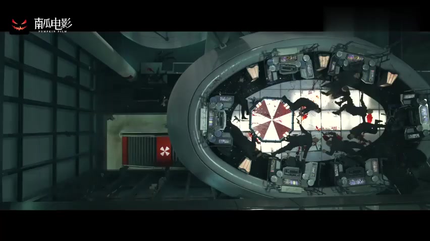 为您推荐: 生化危机:美女和怪物被关激光室,克隆人按切割按键,这下凉