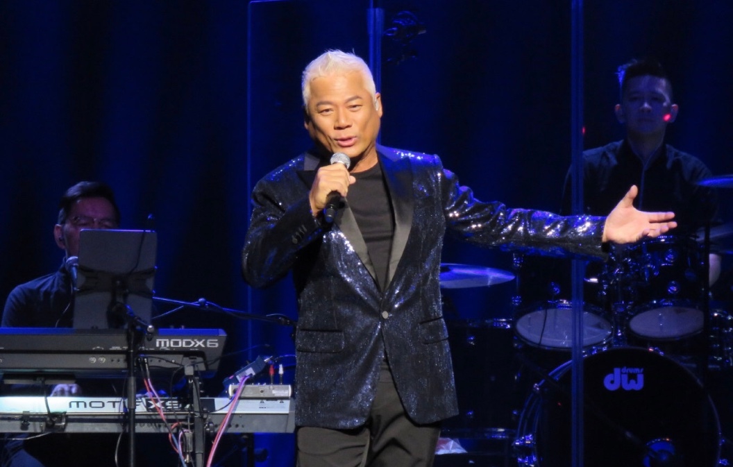 众星力挺李靓蕾巫启贤发文喊话要王力宏道歉