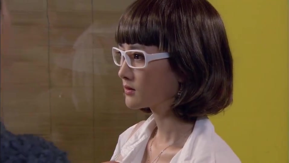 铁血雄心:姑娘明明是李晓晓,却死活不承认,小伙一番话将她说哭