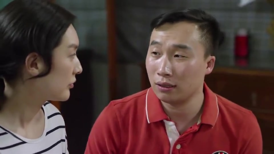 平凡岁月:毛驴刚准备与大雅躺下,突然有人敲门,吓一大跳