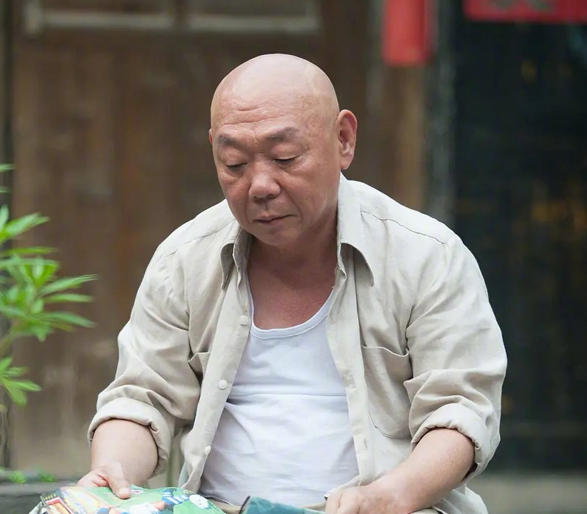 顾宝明追思会曝光曾志伟为其送花刘德华录视频送别