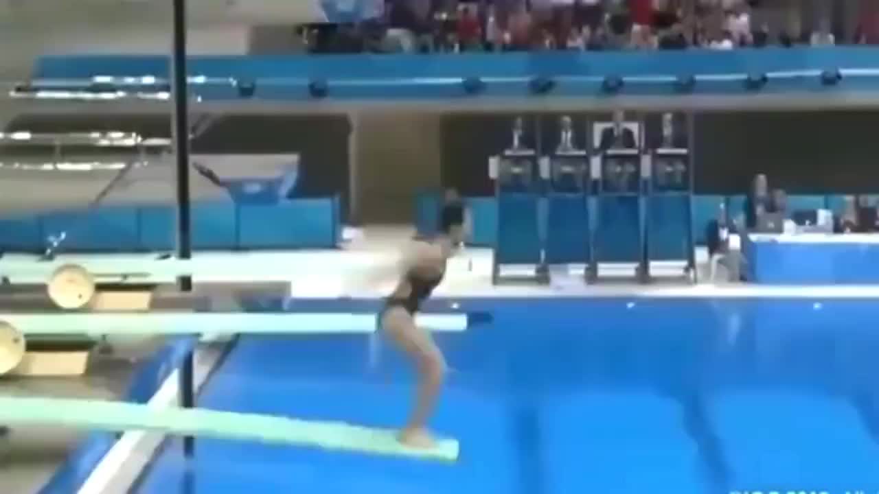 "迷妹" 吴敏霞激动到尖叫,郭晶晶为其鼓掌不断 为您推荐: 我们的跳水