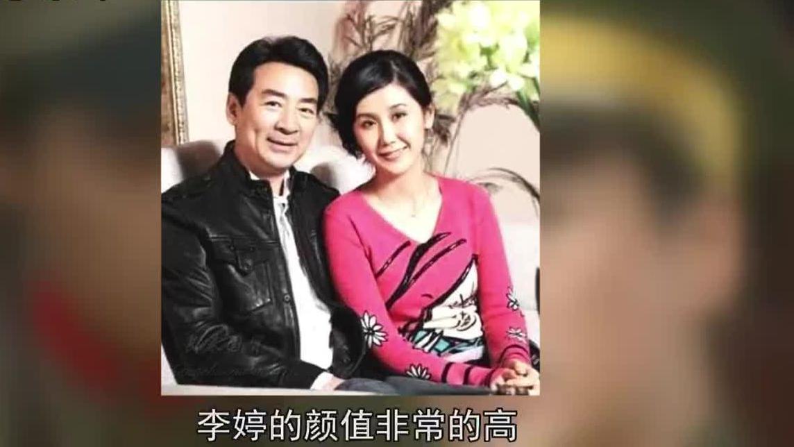 隐藏了整整13年,老戏骨寇振海小21岁妻子曝光,难怪不愿公开