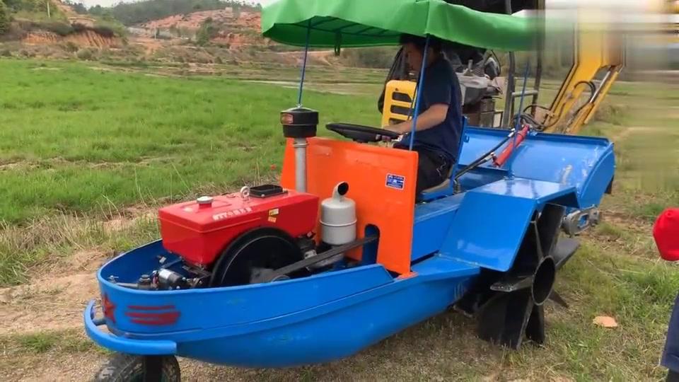 农田新型机耕船,耕田速度像开船,要起飞的节奏