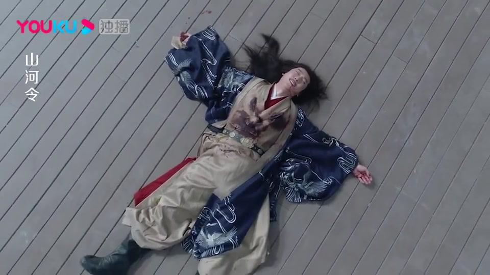 赵敬被挑断手筋脚筋,蝎王过来喂他一粒毒药,让他从此再不能说话