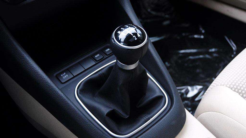 手动挡挂挡技巧 一二三四五挡操作方法