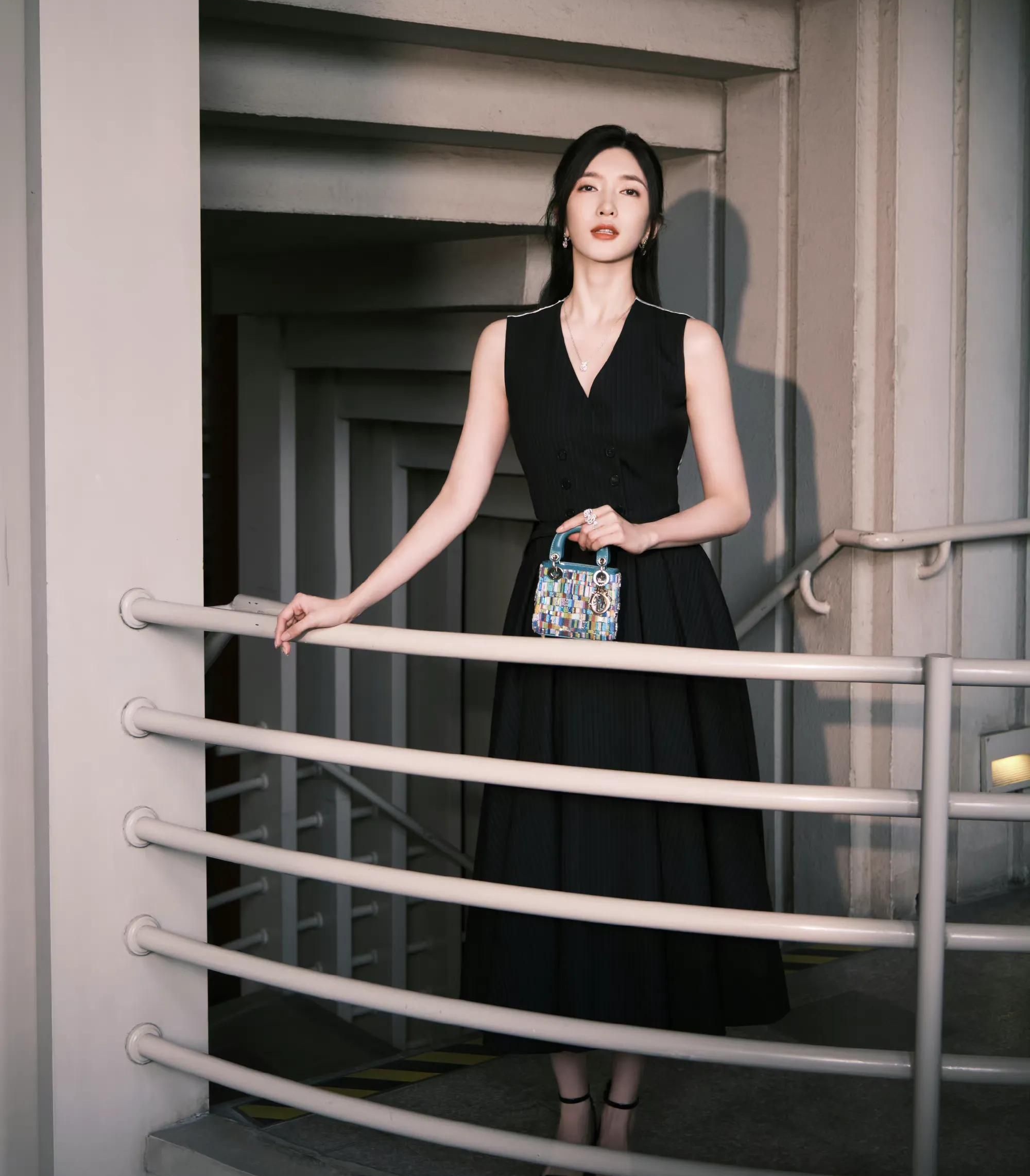 江疏影落日光影写真温婉优雅惊艳迷人