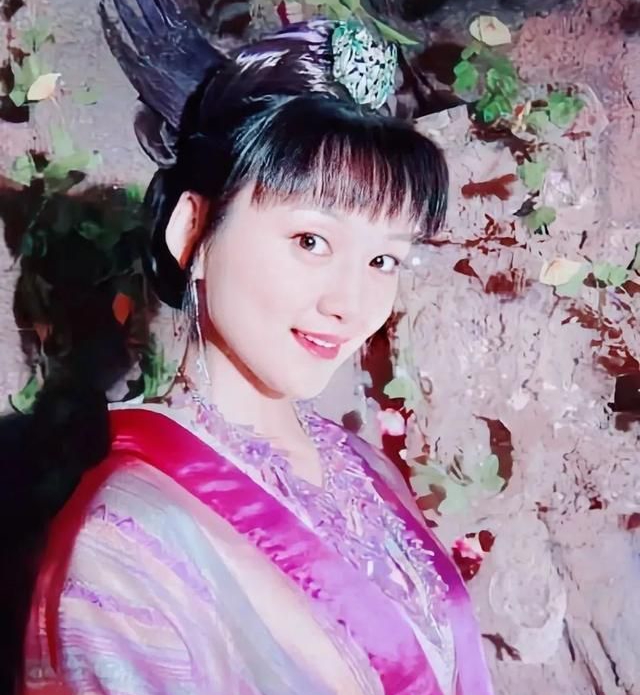 章艳敏,长相甜美!__财经头条