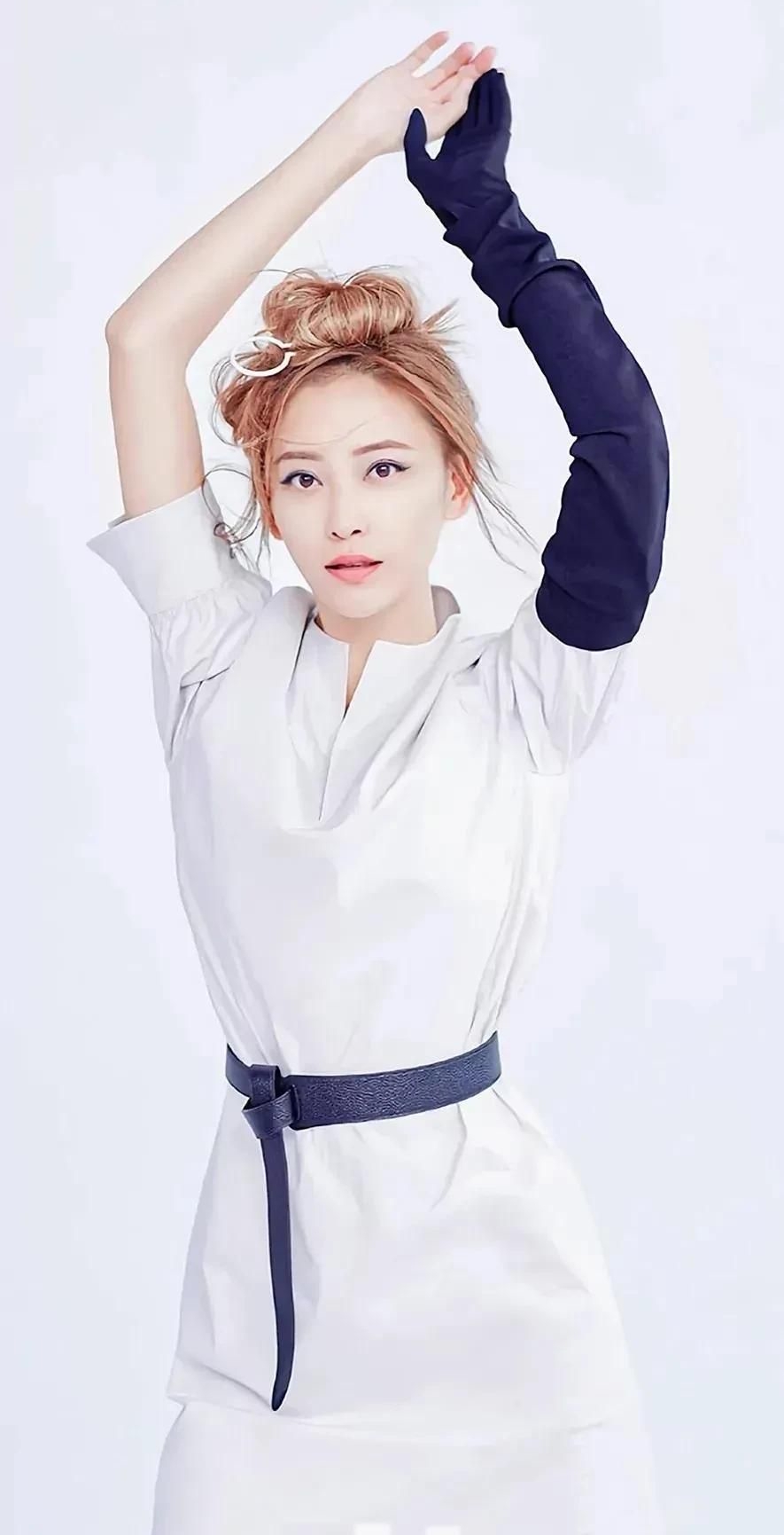 气质女神应采儿,美艳动人!