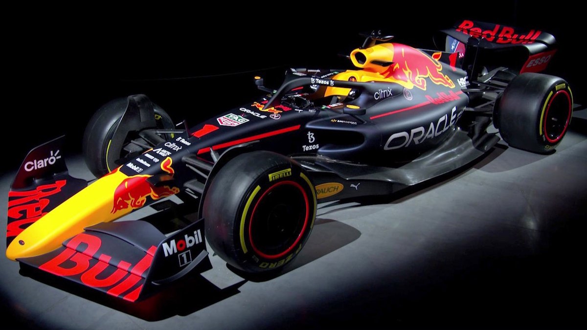 新赛季新征程 红牛车队rb18 f1赛车