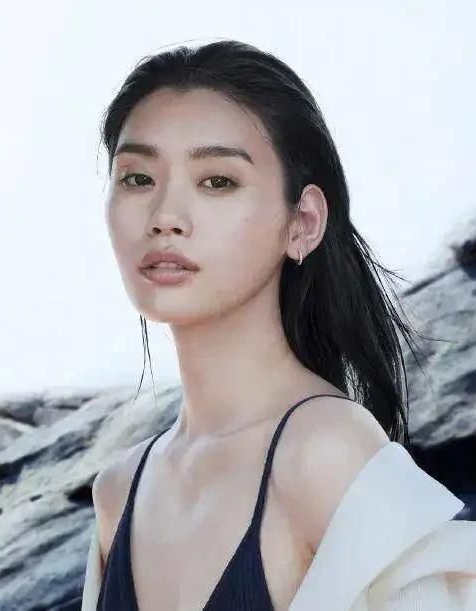 高贵冷艳的梦溪瑶雍容华贵美艳动人