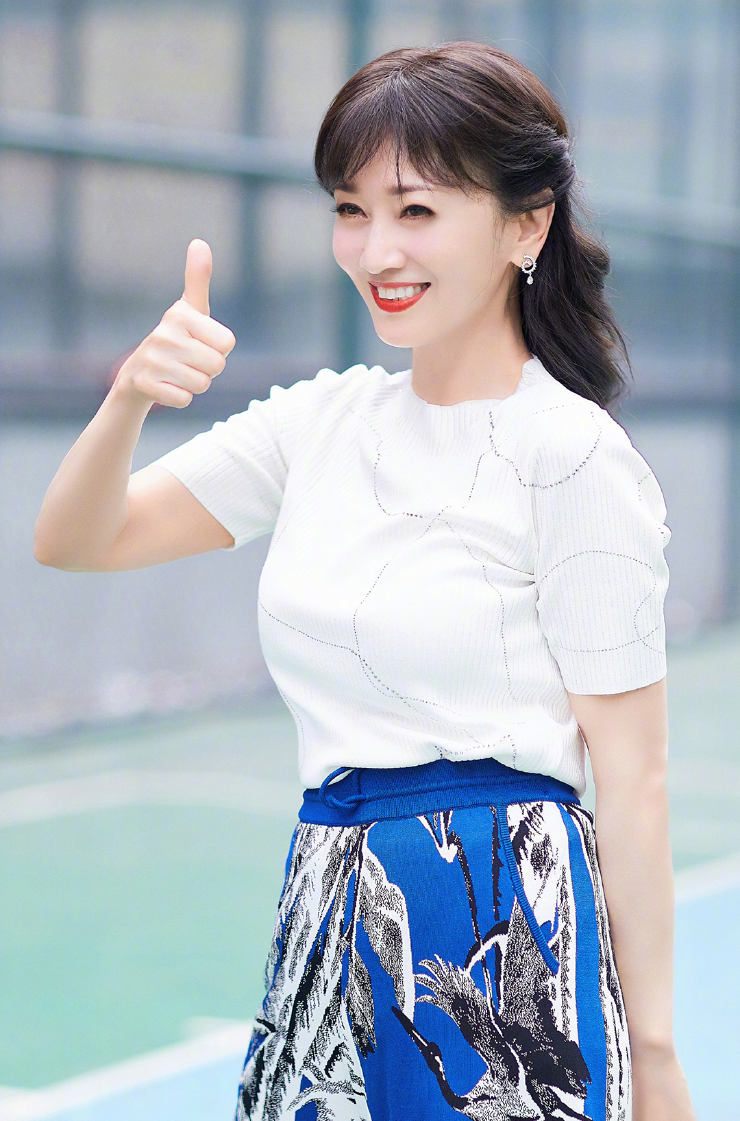 赵雅芝:雍容华贵,端庄优雅,美丽大气!__财经头条