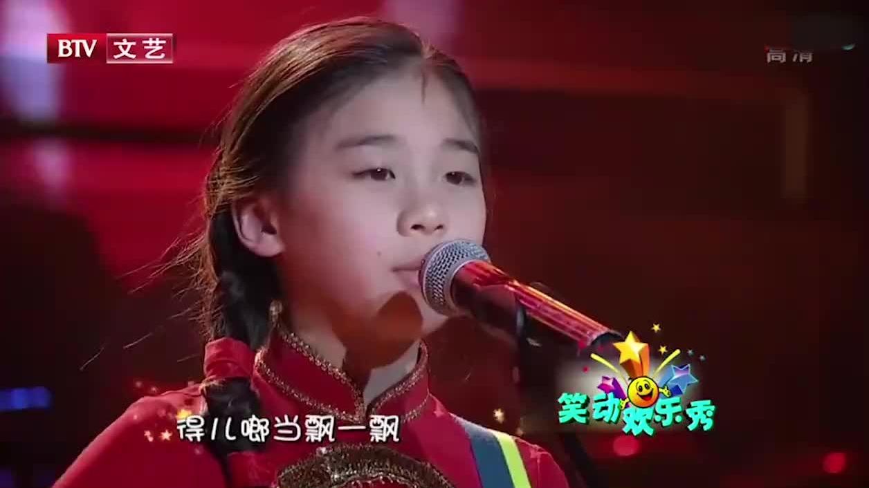 儿童演唱《凤阳花鼓》,嘹亮歌声让人沉醉,宛如天籁之音!