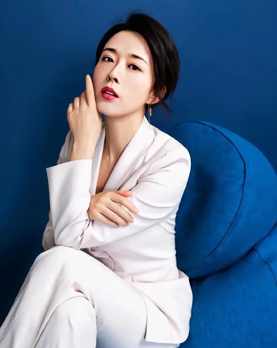 颜丹晨高清惊艳写真,优雅迷人!