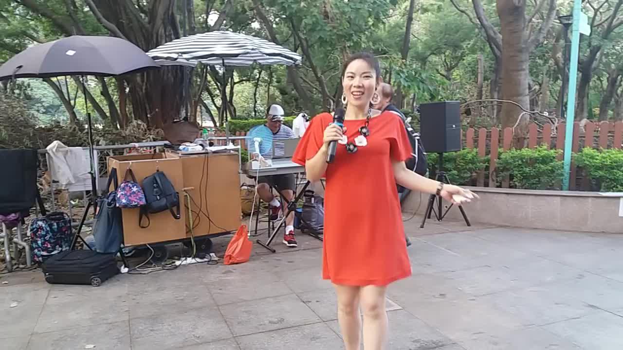 小女孩一首《歌在飞》,好听醉了,百听不厌