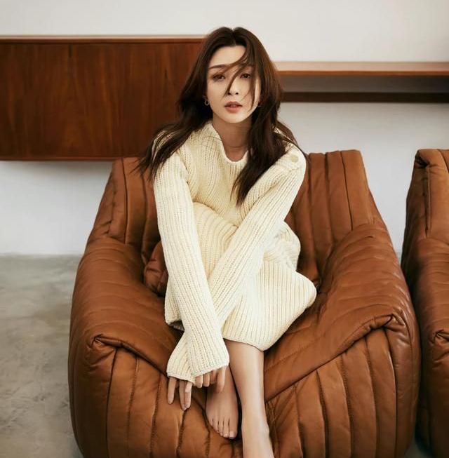 殷桃美图美丽大气