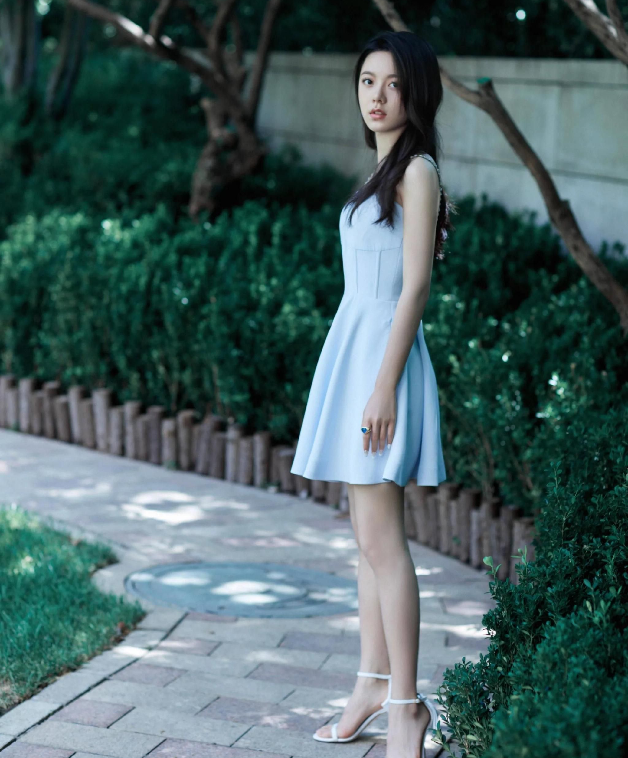 赵今麦:甜美可爱,干净纯洁,楚楚动人!__财经头条