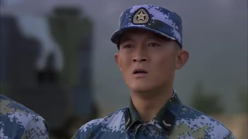 火蓝刀锋师傅让蒋小鱼迎接新人闹了半天认识巧了