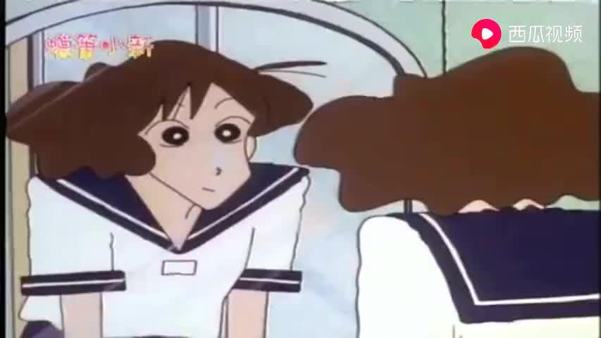 蜡笔小新:美伢穿上了女高中生的服装,小白:让我挖个狗洞钻进去