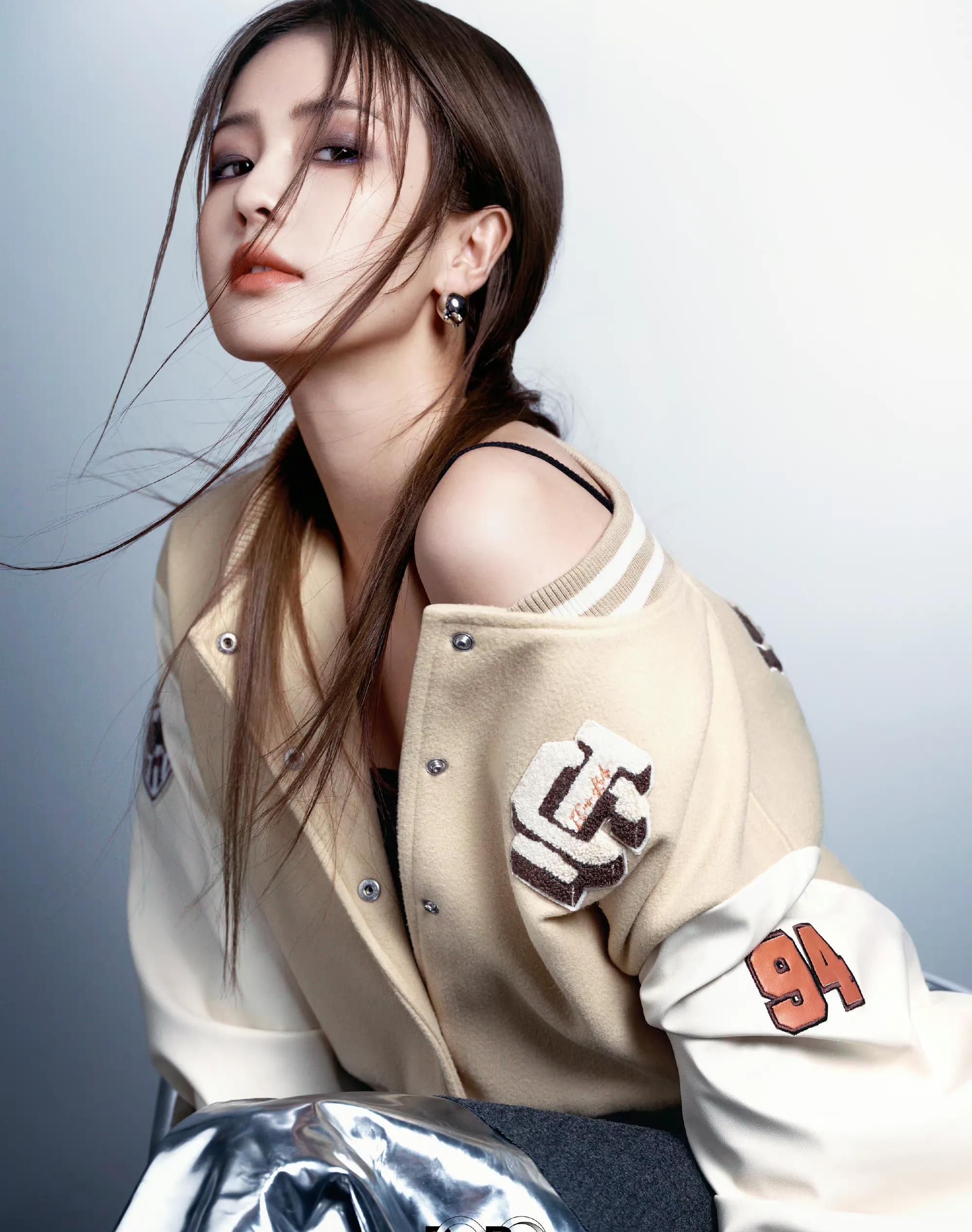 白鹿复古烟熏胶片感大片,冷艳御姐,妩媚狂热,楚楚动人!