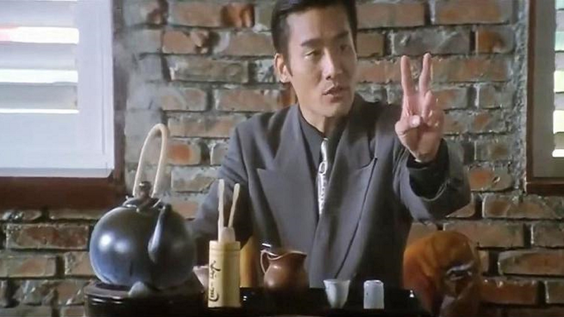 黑金梁家辉 新浪（移动端）