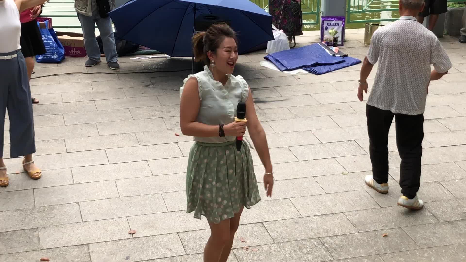 三公主芯仪演唱《粉红色的回忆》