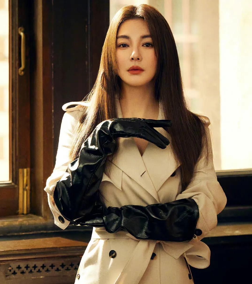 张雨绮身材丰满,冷艳御姐,明艳动人!_高清图集_新浪网