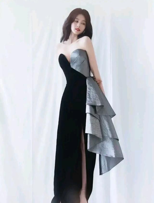 白鹿银黑双色拼接裙