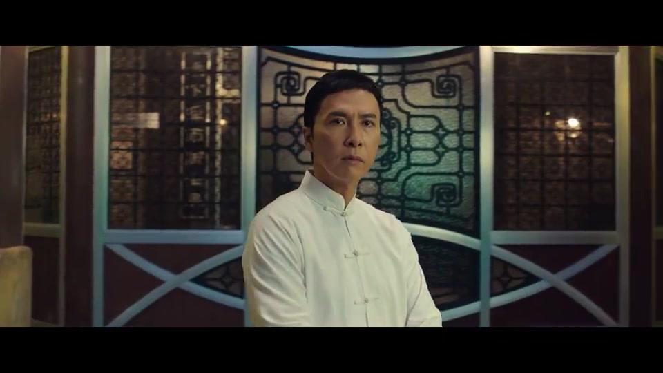 00:00 01:25 01:25 为您推荐: 叶问:武打功夫巨星刀战对决,高能混剪让