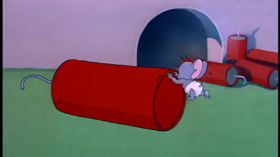 汤姆拿一堆炮竹要炸老鼠窝,俩老鼠太聪明,直接反炸汤姆