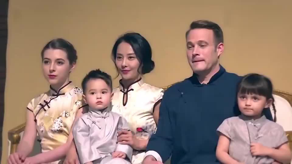 13岁阿迪雅带着俩个小孩出去玩,爸爸语气太严厉,马雅舒急哭了