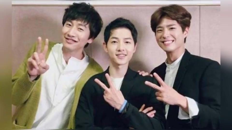 宋仲基李光洙现身友人婚礼淋雨拍照被赞帅气