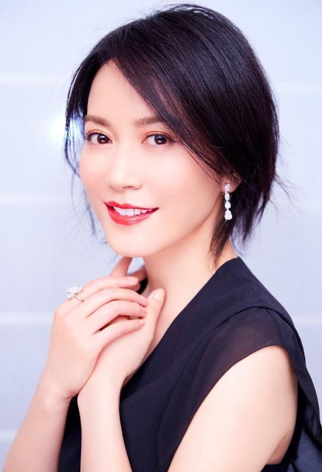 俞飞鸿成熟美艳时尚写真,明艳妩媚,魅力可人!_高清图集_新浪网