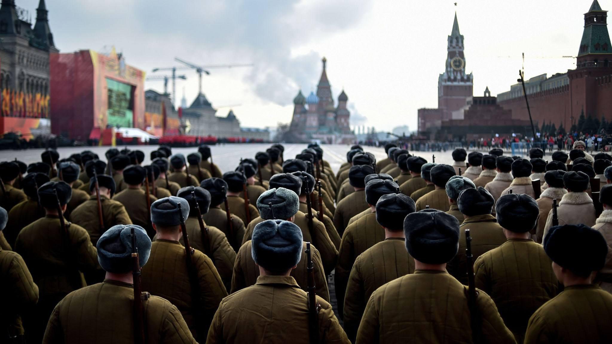 苏联最震撼的阅兵曲图片