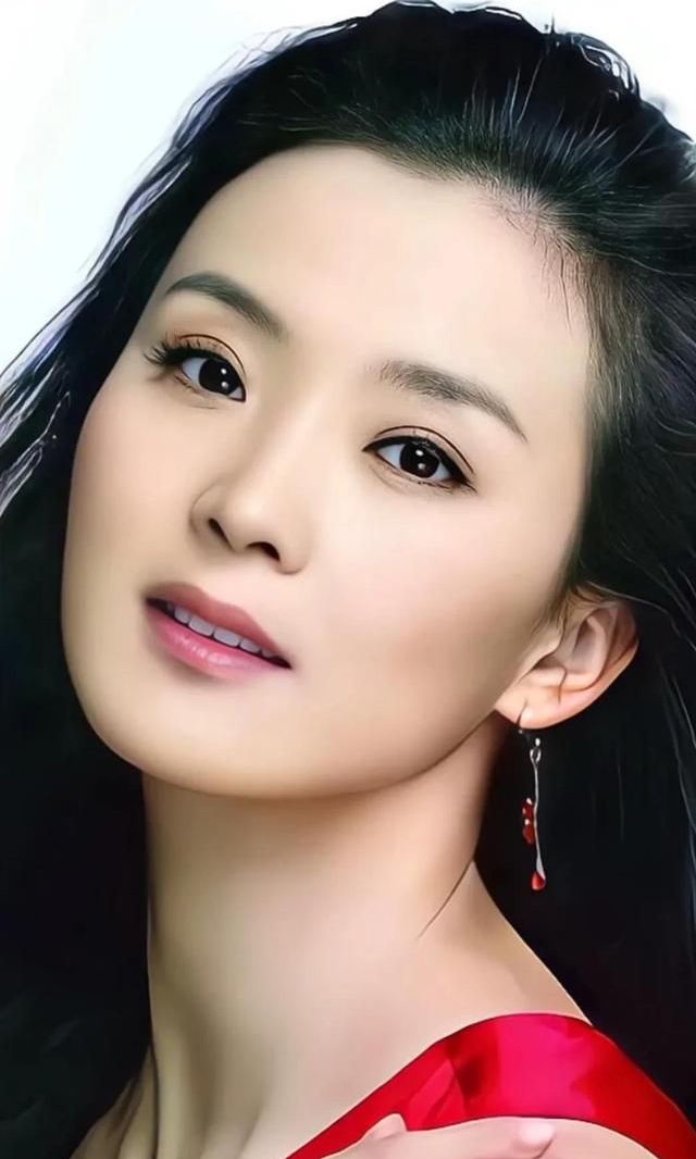 王艳年轻时真漂亮,美艳大气!__财经头条