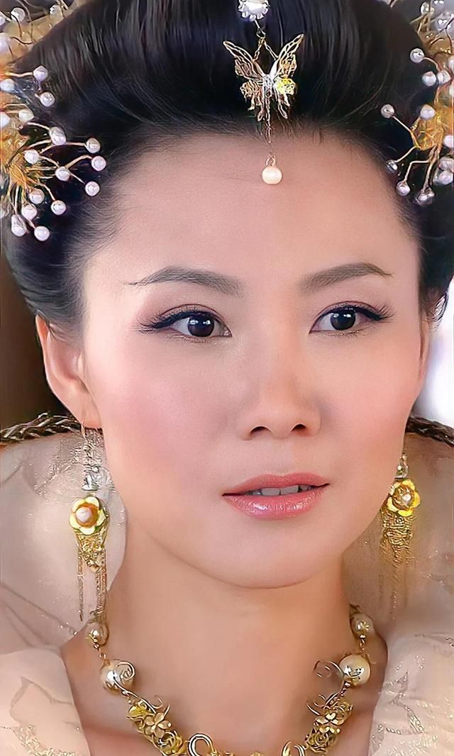 张宝雯:如花似玉,楚楚动人!