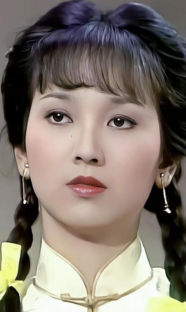 赵雅芝年轻时真漂亮,清纯可人!_高清图集_新浪网