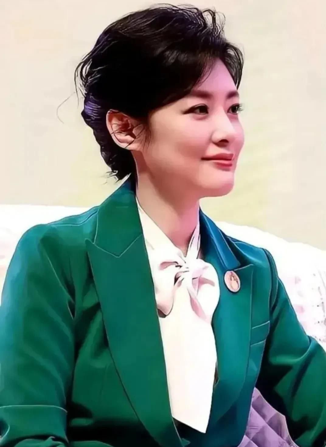 周涛:肤白貌美,惊艳迷人!__财经头条