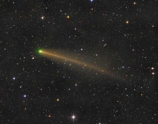 2026年8月25日在佩森拍到清晰长彗尾彗星 2026年8月25日在佩森拍到清晰长彗尾彗星