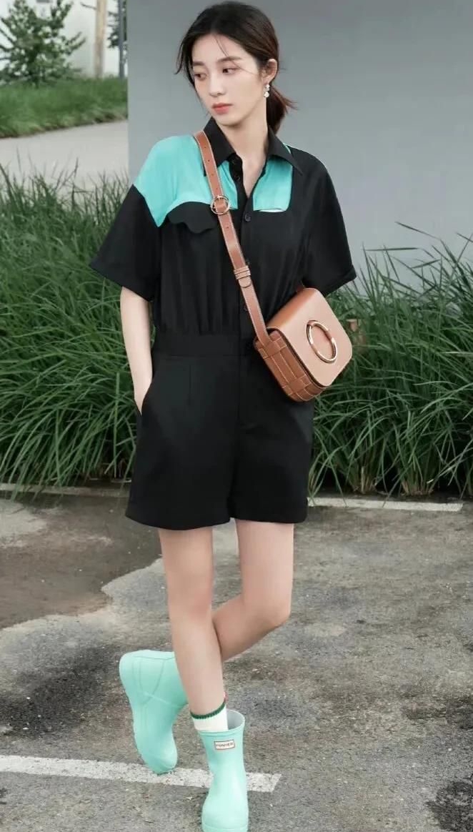 万鹏高清魅力写真时尚俏丽