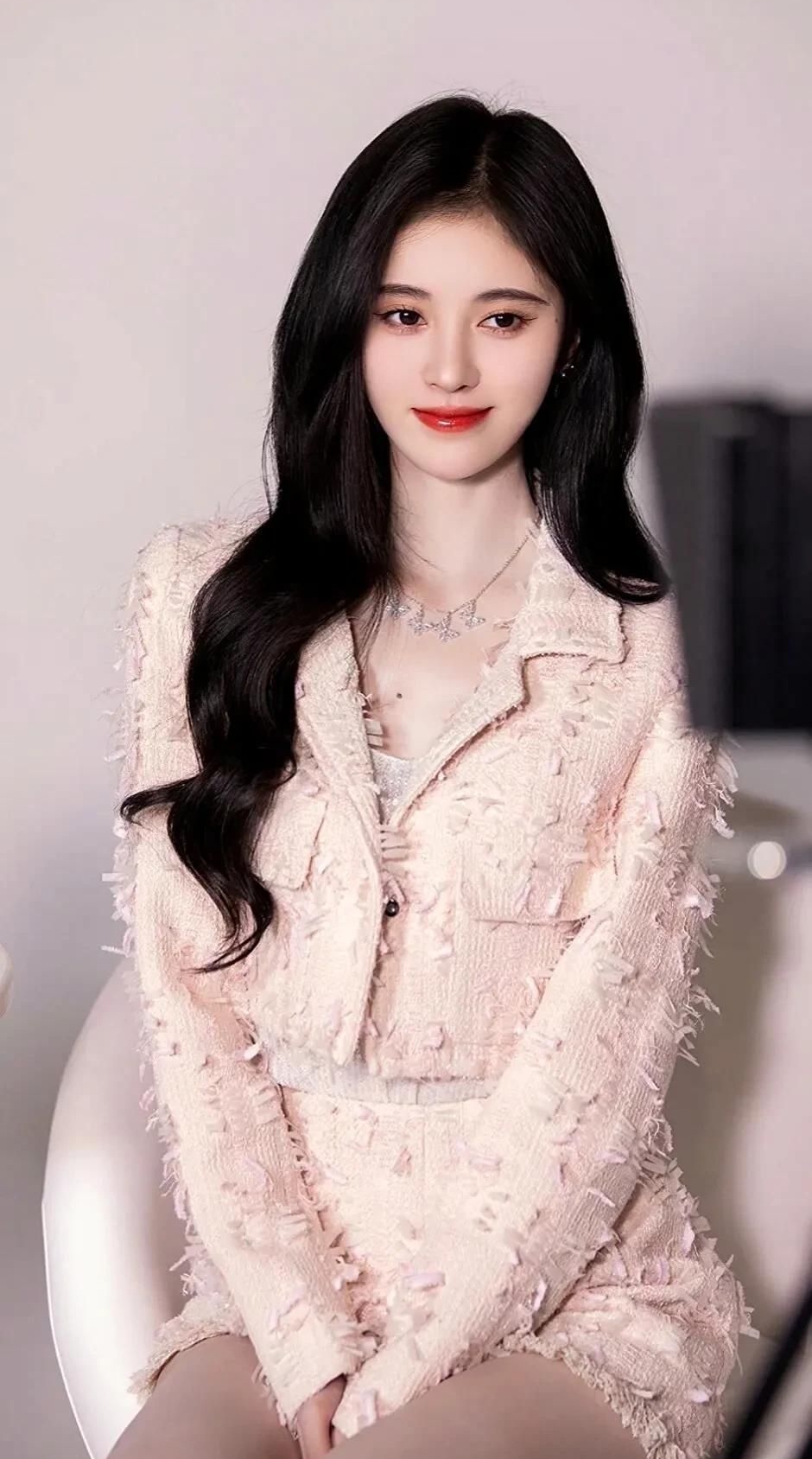 鞠婧祎清纯绝美俏丽写真,娇俏可人!