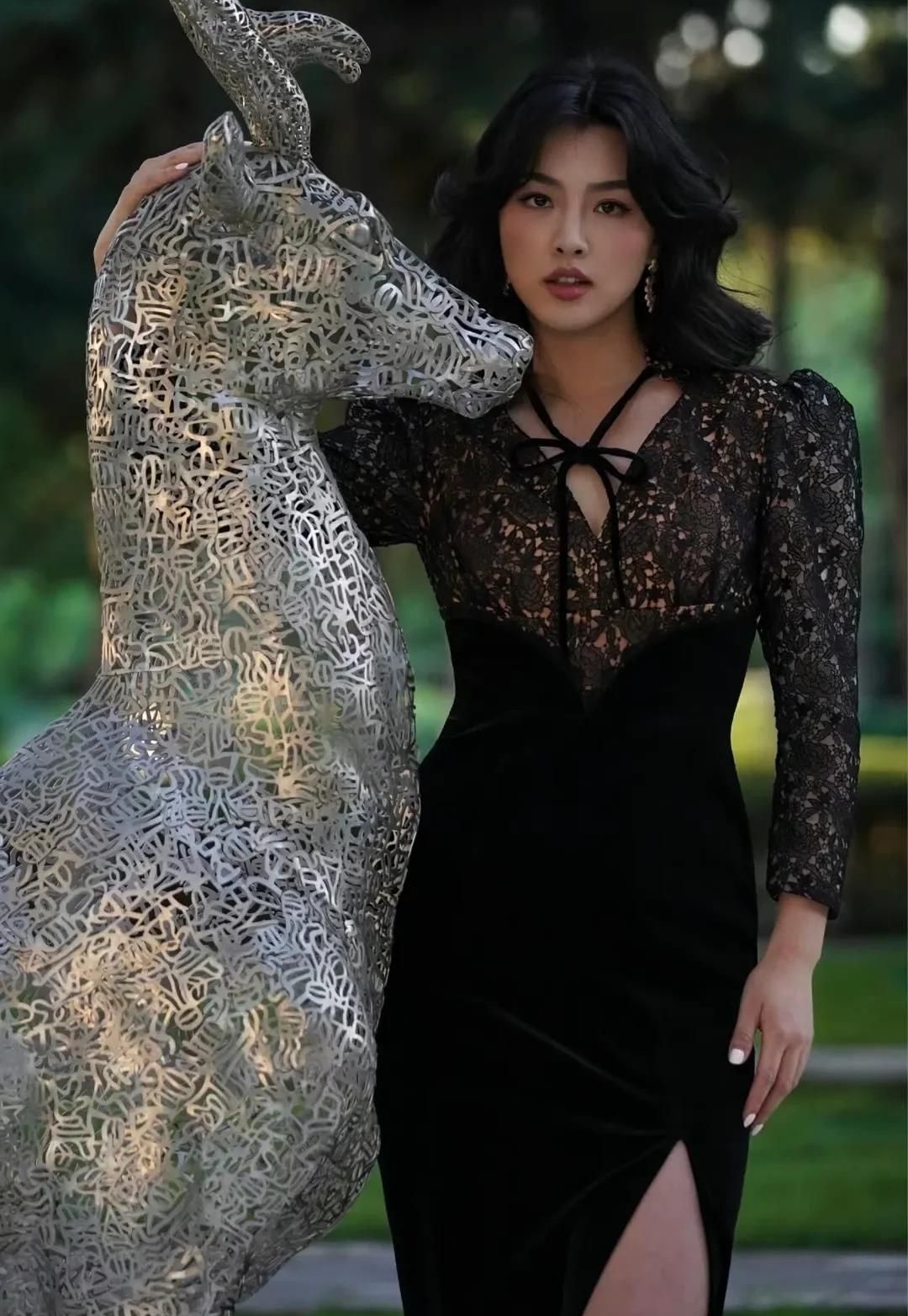 余薇薇高清美艳写真时尚俏丽