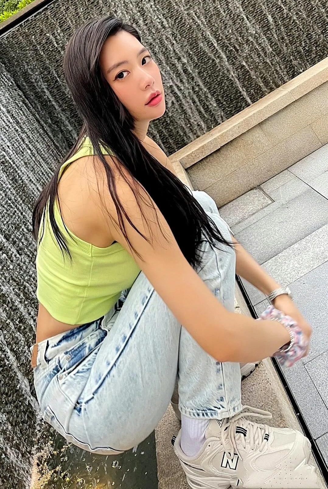 克拉拉粉嫩佳人惊艳写真,妩媚动人!_高清图集_新浪网