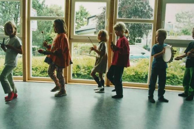 奥尔夫亲子音乐游戏