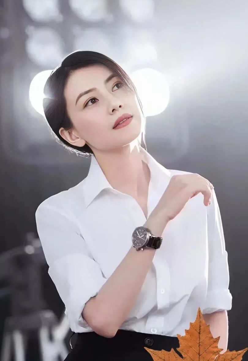 高圆圆粉嫩佳人优雅写真,美艳动人!_高清图集_新浪网