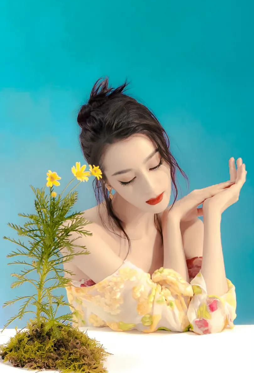 迪丽热巴花仙子造型,肤白貌美,明艳动人!__财经头条
