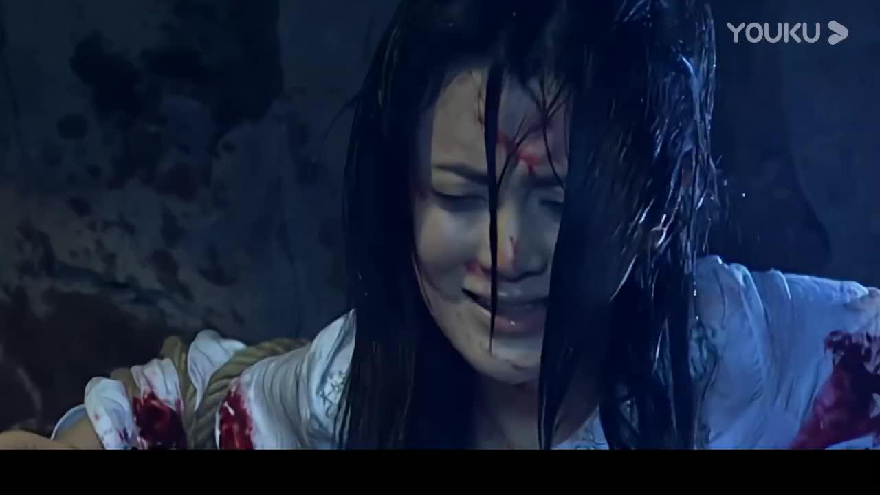 哥哥对弟弟严刑逼供,还要把亲娘抓起来拷打,弟弟立马认罪