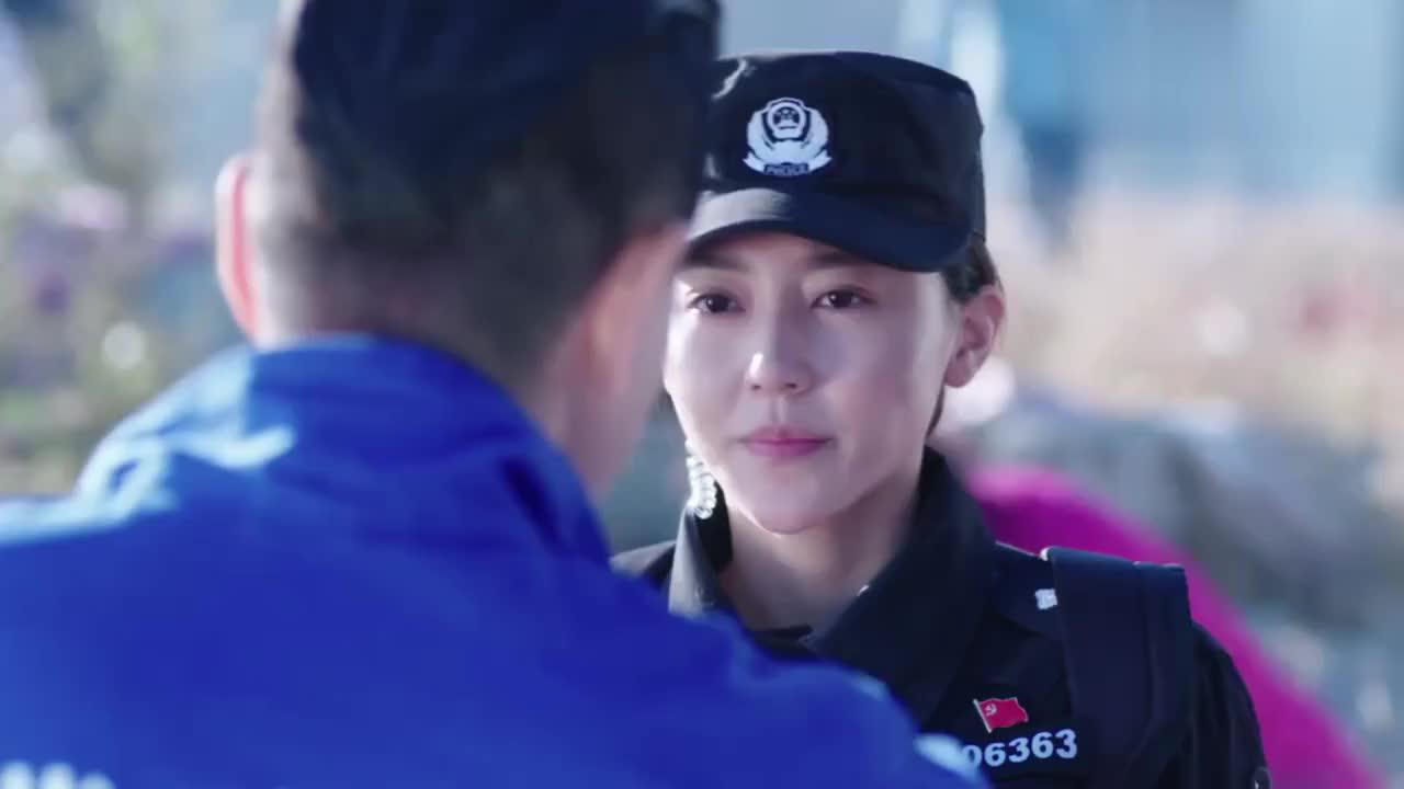 02:39 警花与警犬:倪娜过生日派对,没想到博士送了一个惊喜,真幸福!