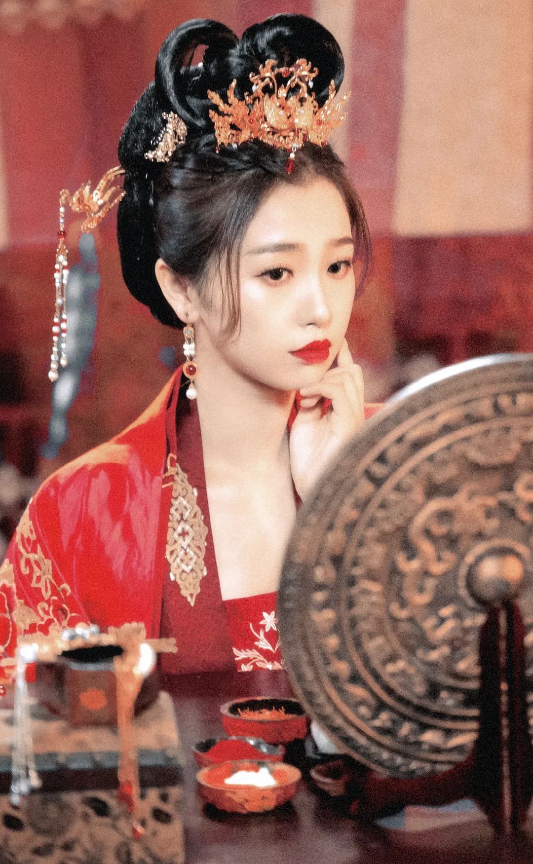 虞书欣美丽装扮尽显古装之美