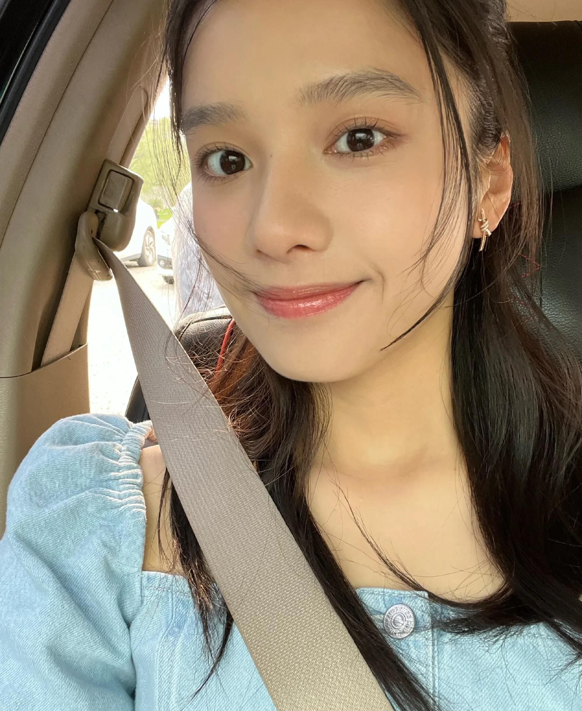 张婧仪唯美清纯肤白貌美甜美可爱